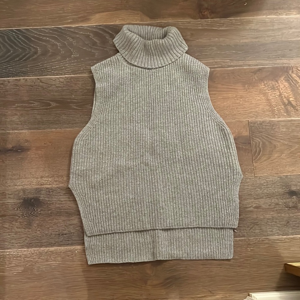 Knit vest